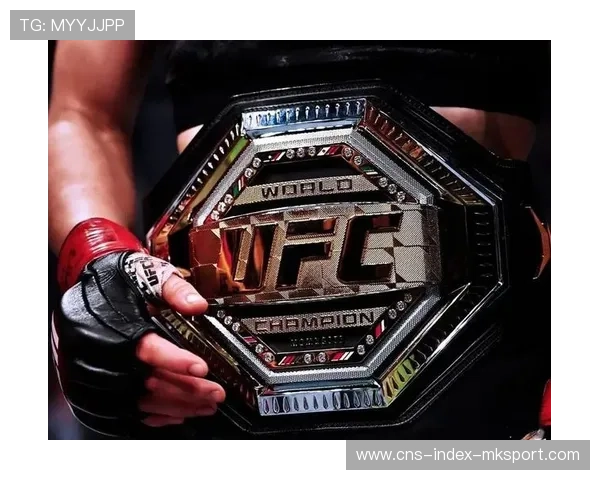 【足球惊魂】门将出击过猛,撞上广告牌瞬间成硬核瞬间 【足球惊魂】门将出击过猛,撞上广告牌瞬间成硬核瞬间