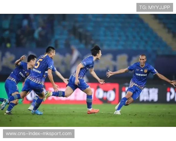 麦田里的守望者:中超小俱乐部生存现状报道 麦田里的守望者:中超小俱乐部生存现状报道