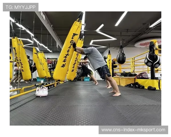 比沃尔试拳训练画面曝光，出拳速度离谱